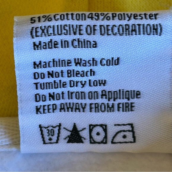 Sarai Baggy White Sweatshirt with Yellow Hood Lining Colorful Text Size XXL - Picture 8 of 12